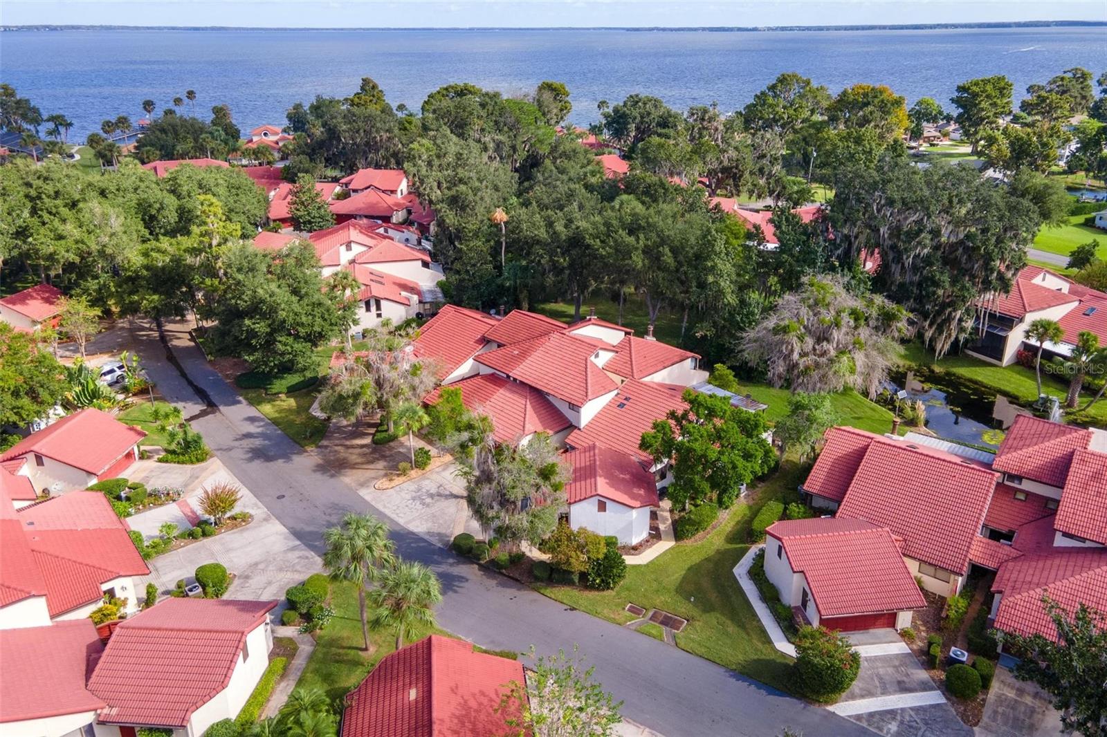 WATERWOOD TWNHS SUB - Residential