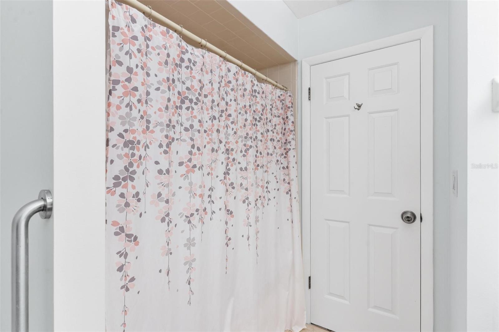 WATERWOOD TWNHS SUB - Residential