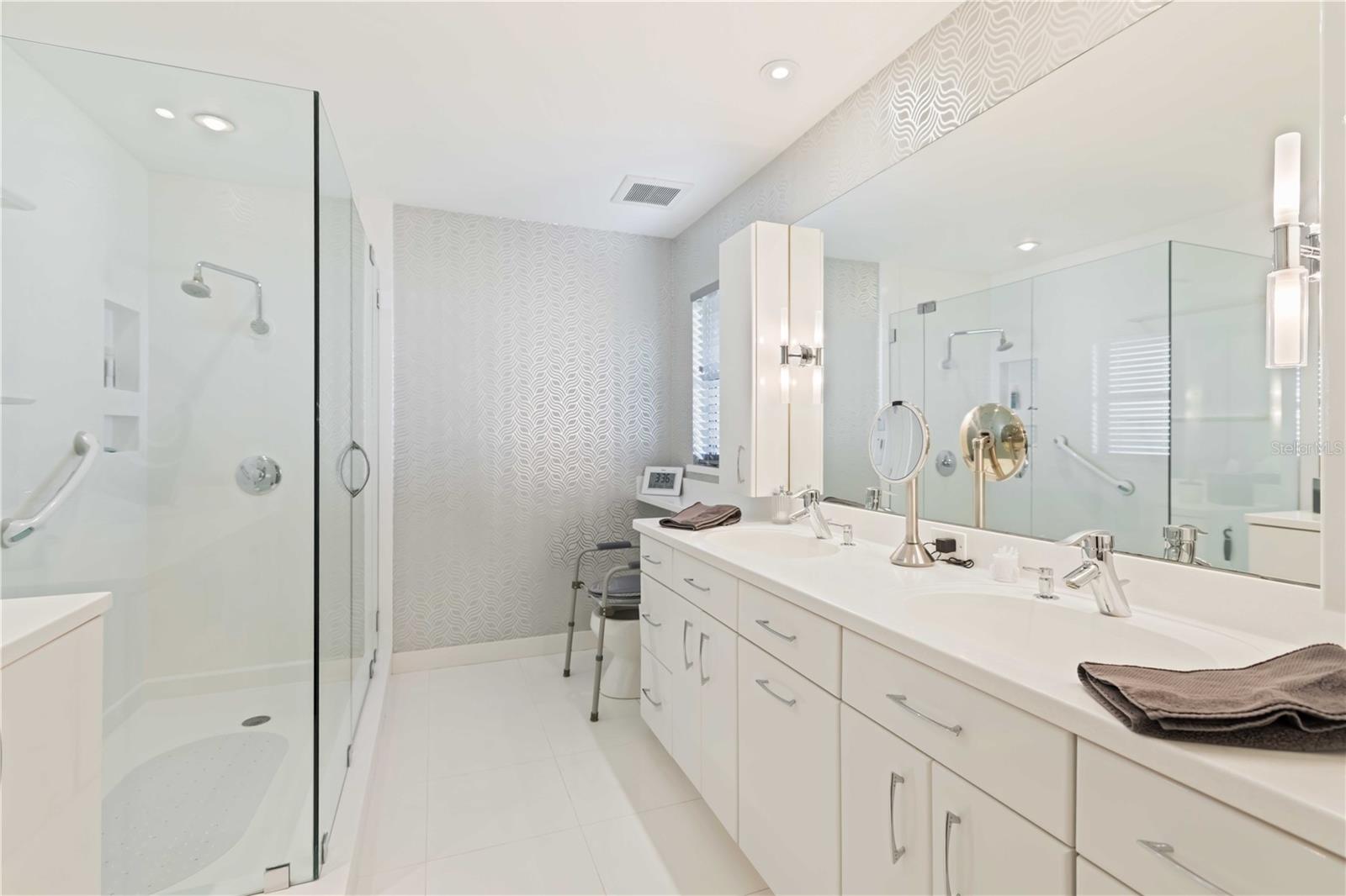 BAY POINT CORR OF - Residential