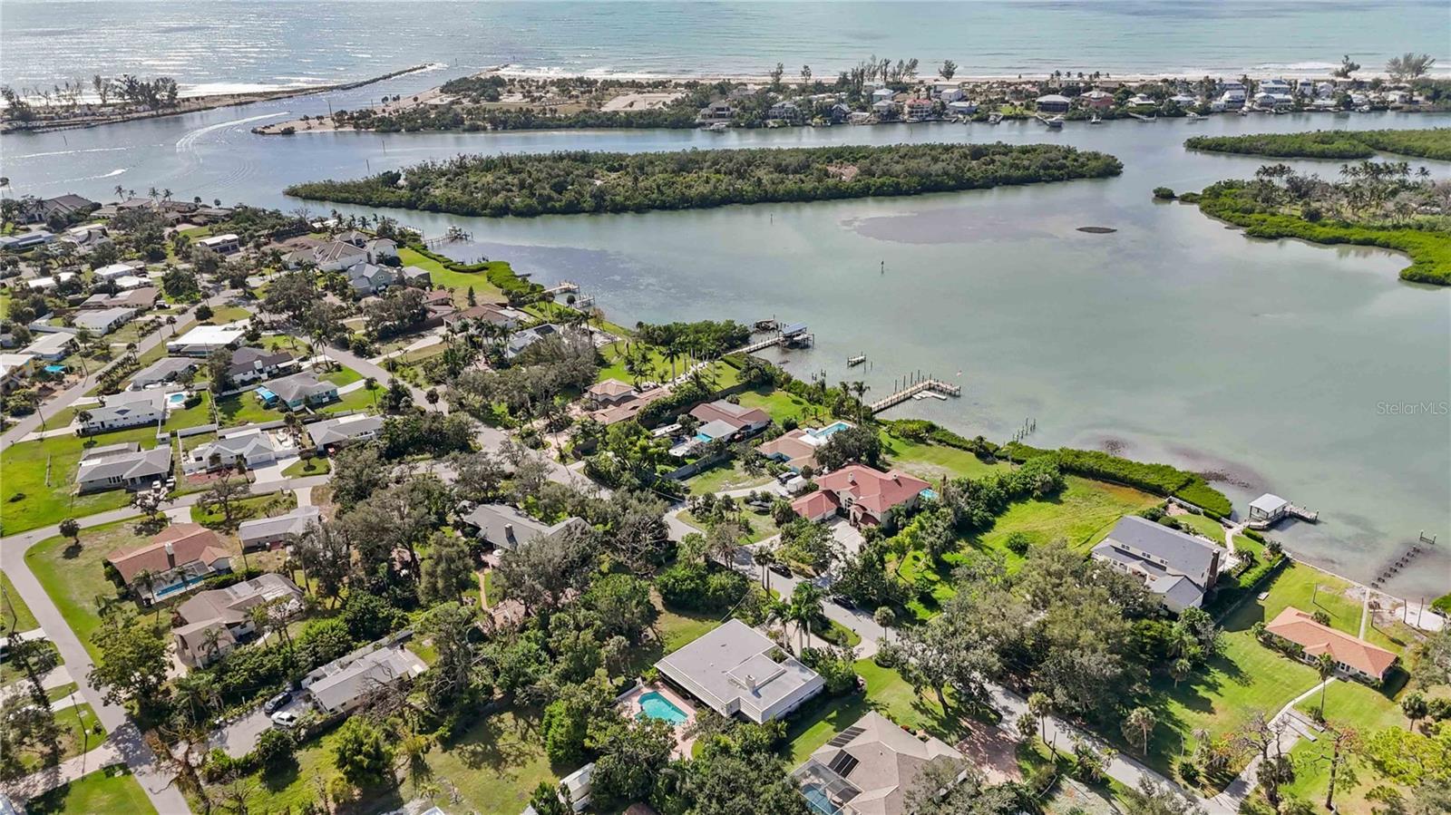 BAY POINT CORR OF - Residential