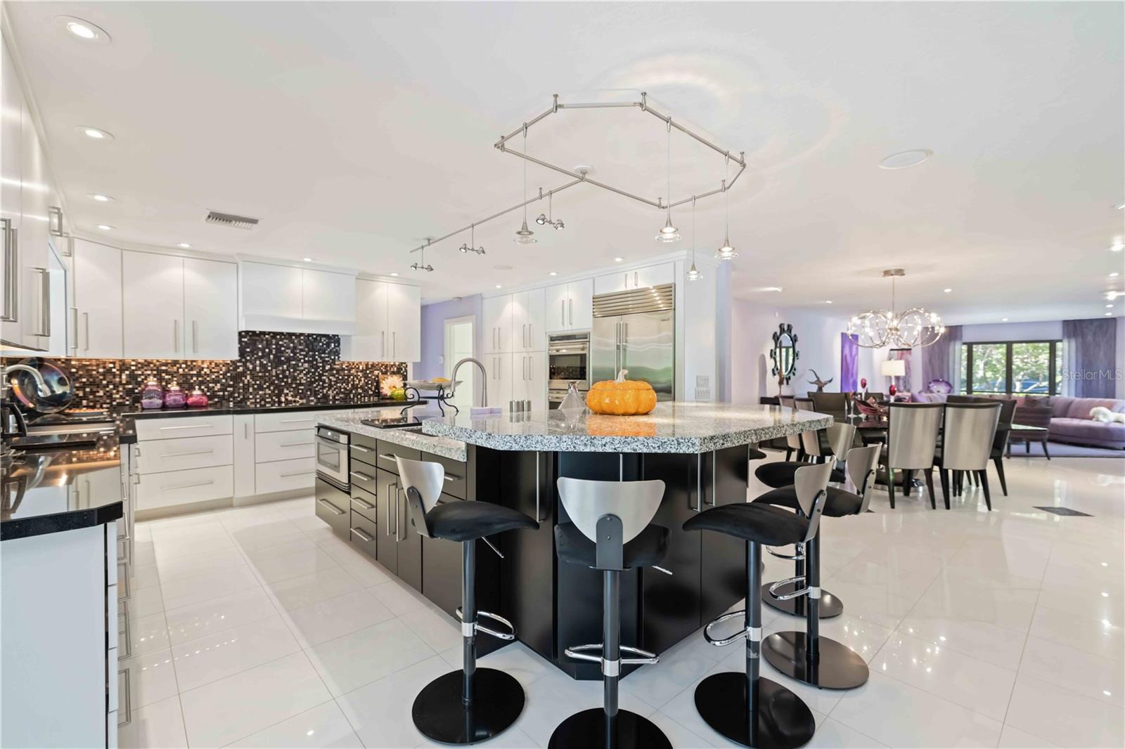 BAY POINT CORR OF - Residential