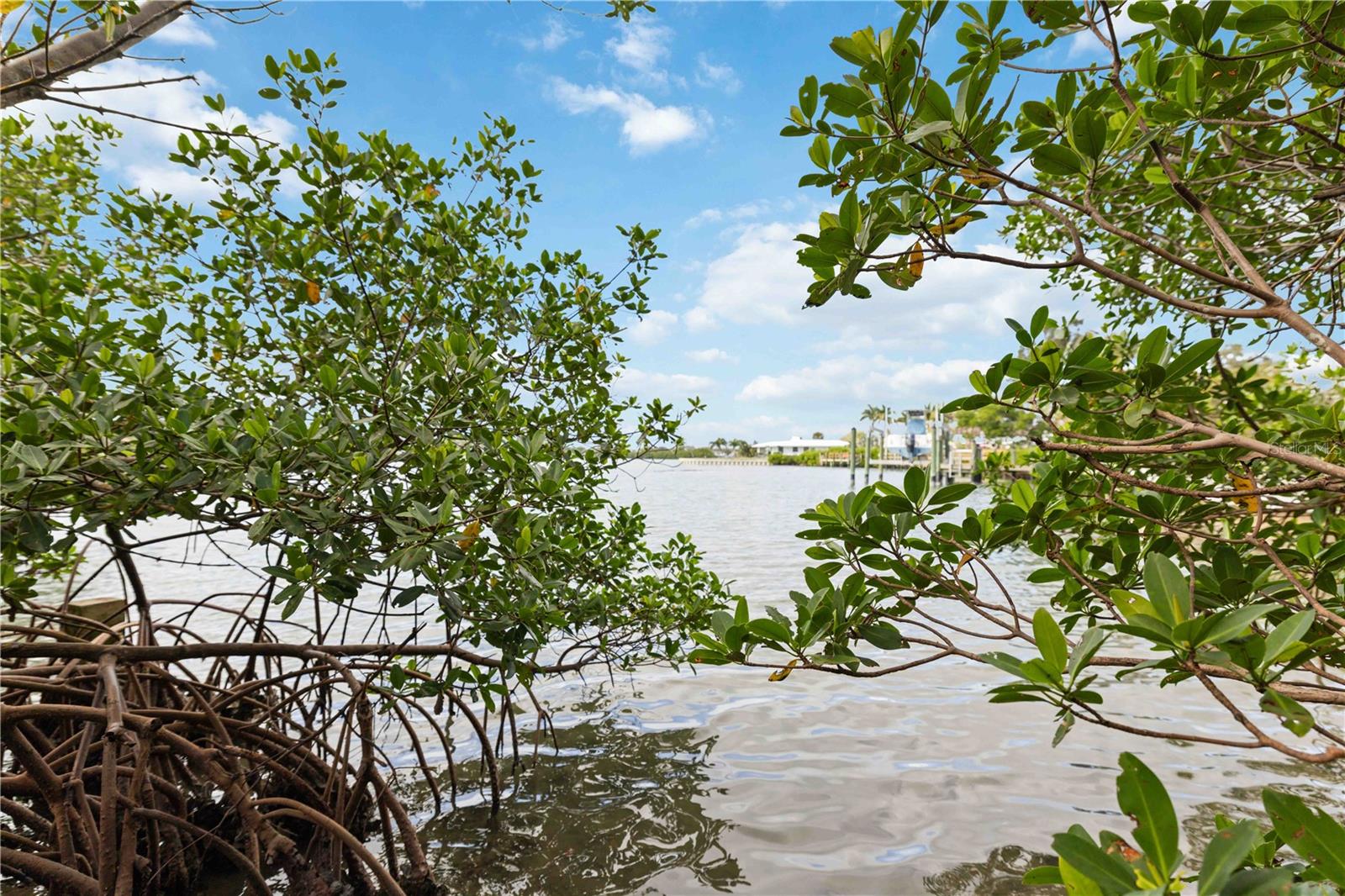 BAY POINT CORR OF - Residential