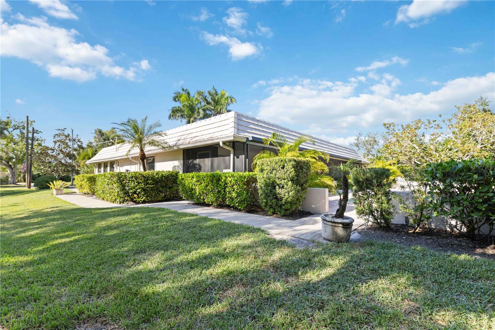 BAY POINT CORR OF - Residential