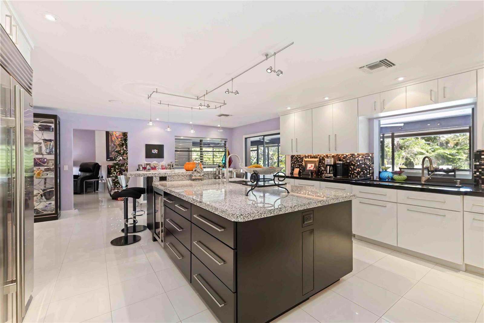 BAY POINT CORR OF - Residential