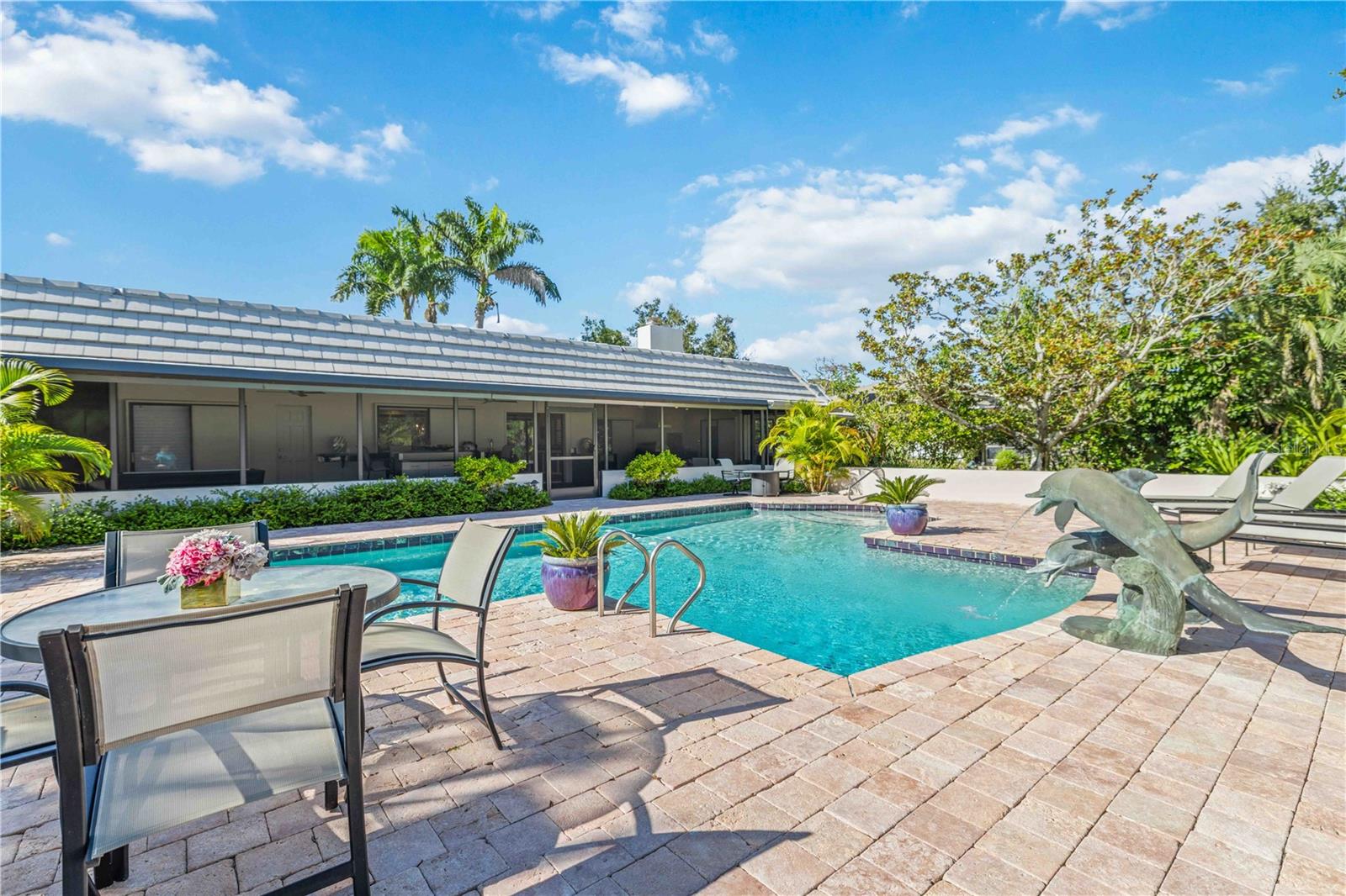 BAY POINT CORR OF - Residential