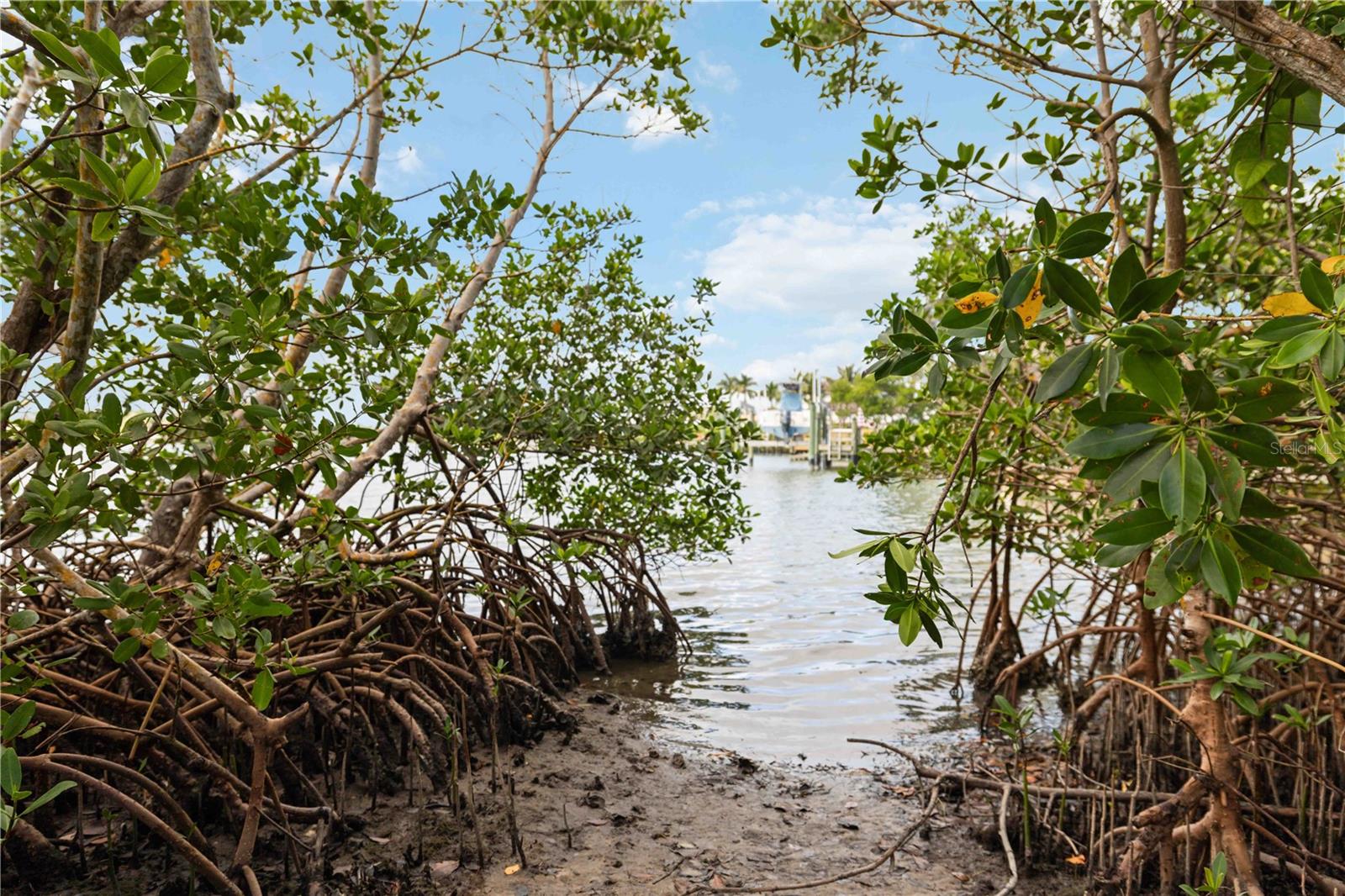 BAY POINT CORR OF - Residential