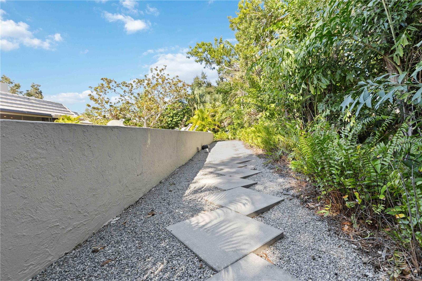 BAY POINT CORR OF - Residential