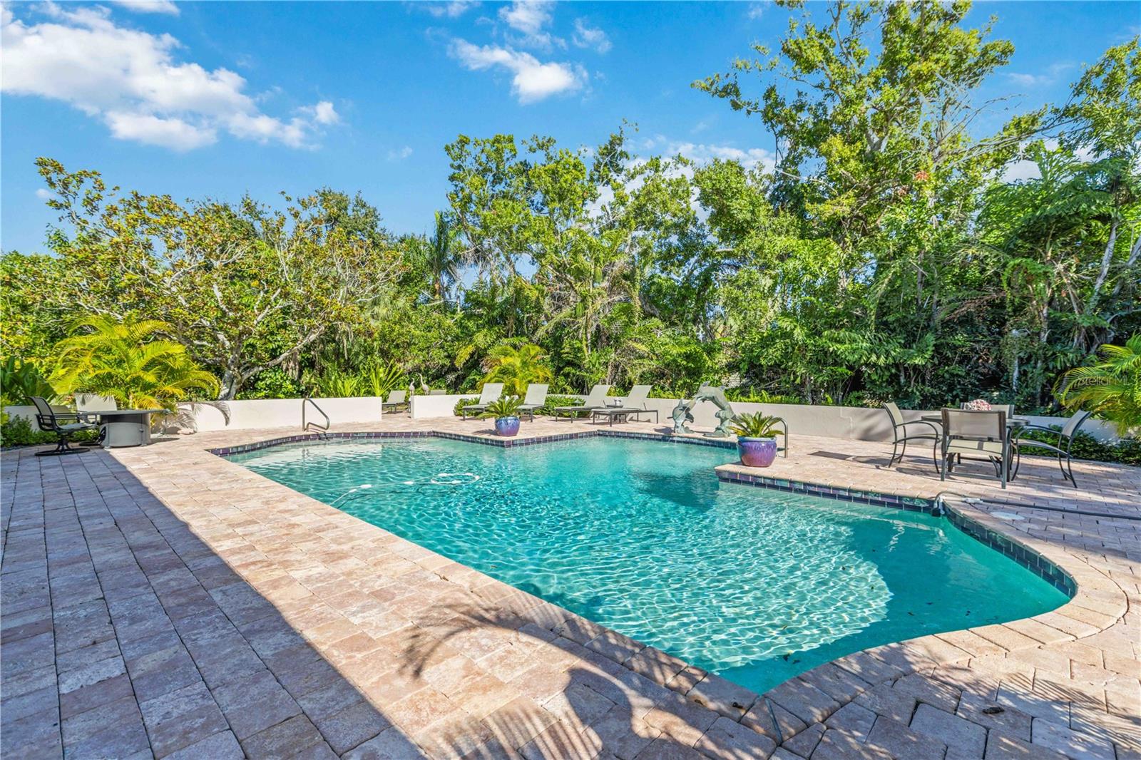 BAY POINT CORR OF - Residential