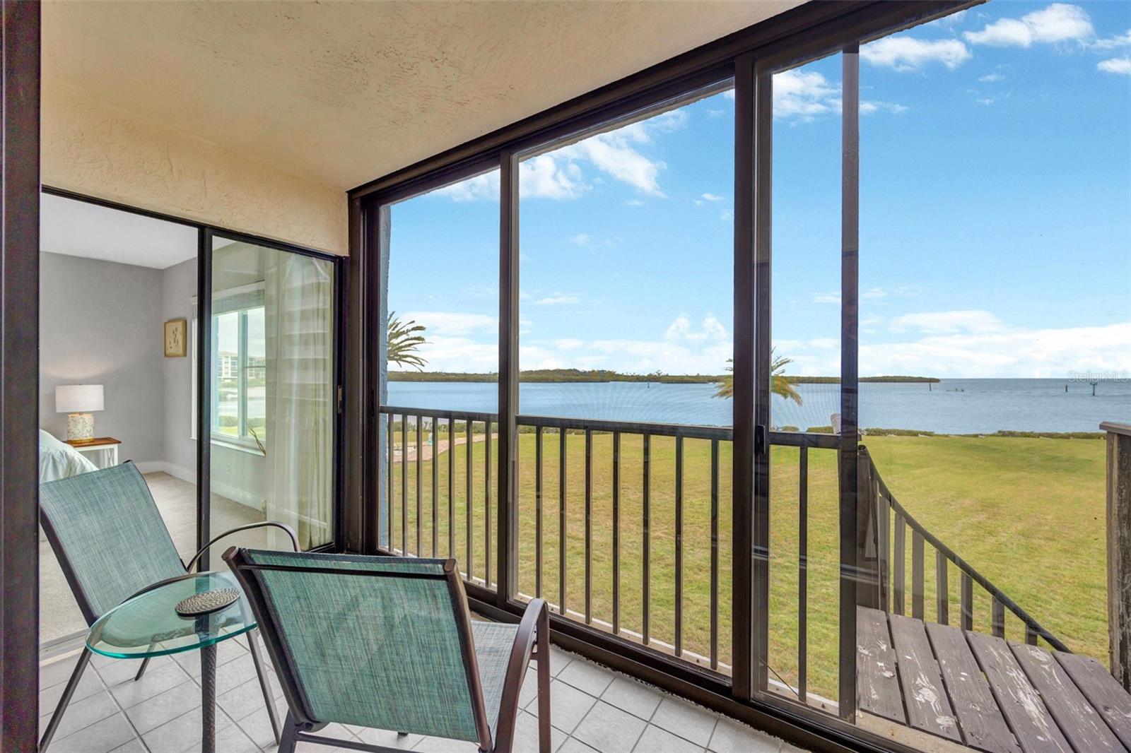 SAND PEBBLE POINTE CONDO 03 - Residential