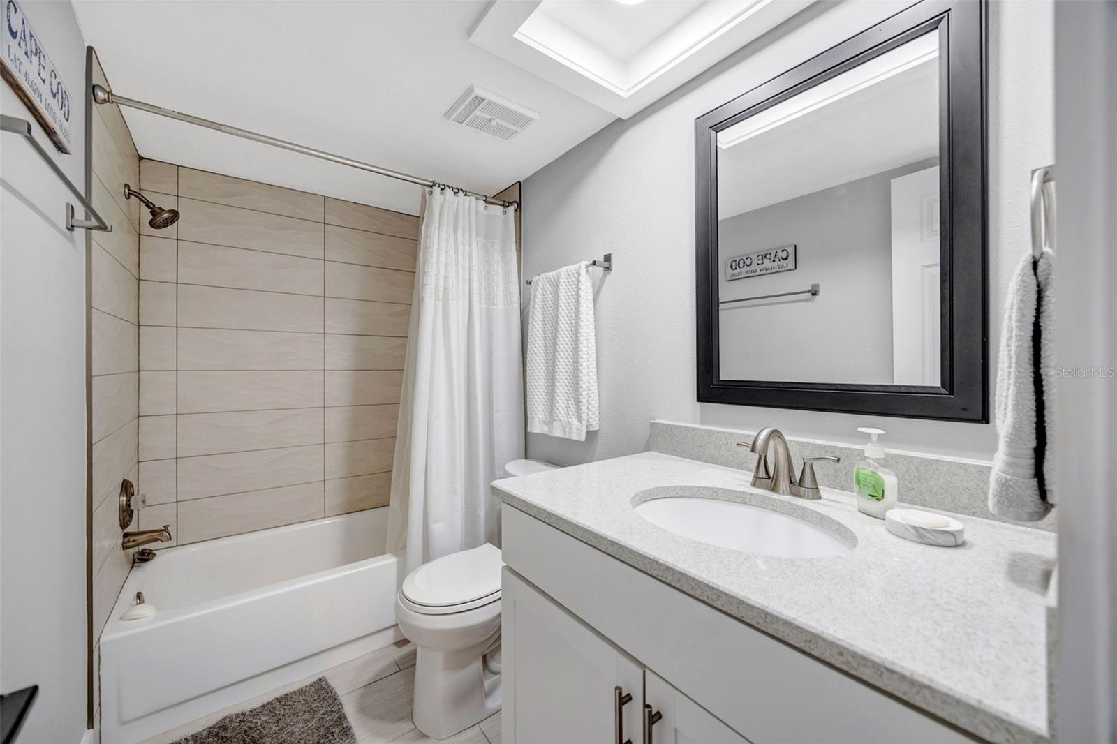 SAND PEBBLE POINTE CONDO 03 - Residential