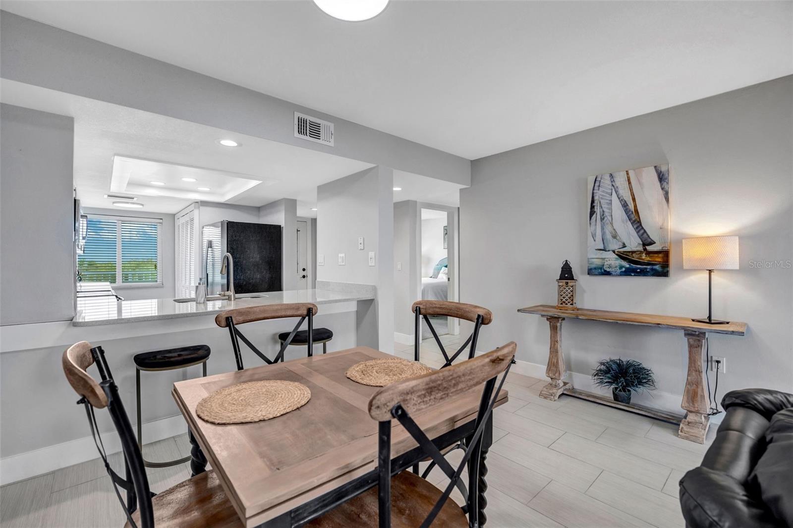 SAND PEBBLE POINTE CONDO 03 - Residential