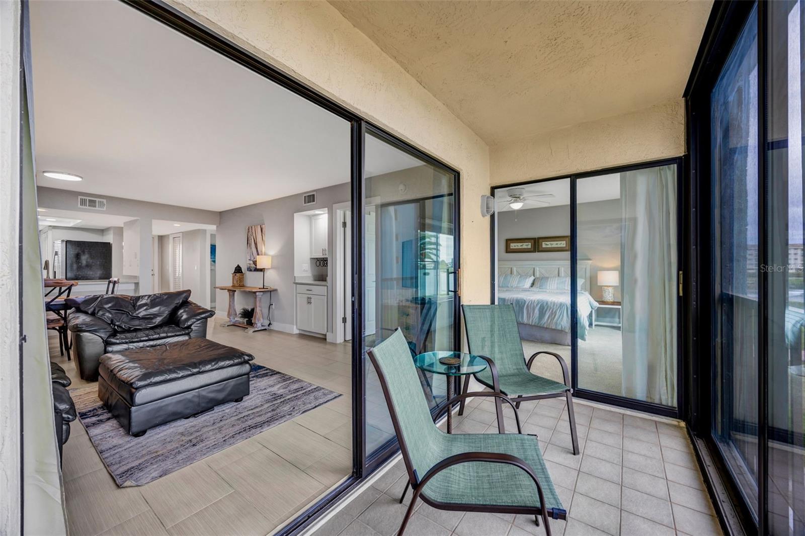 SAND PEBBLE POINTE CONDO 03 - Residential