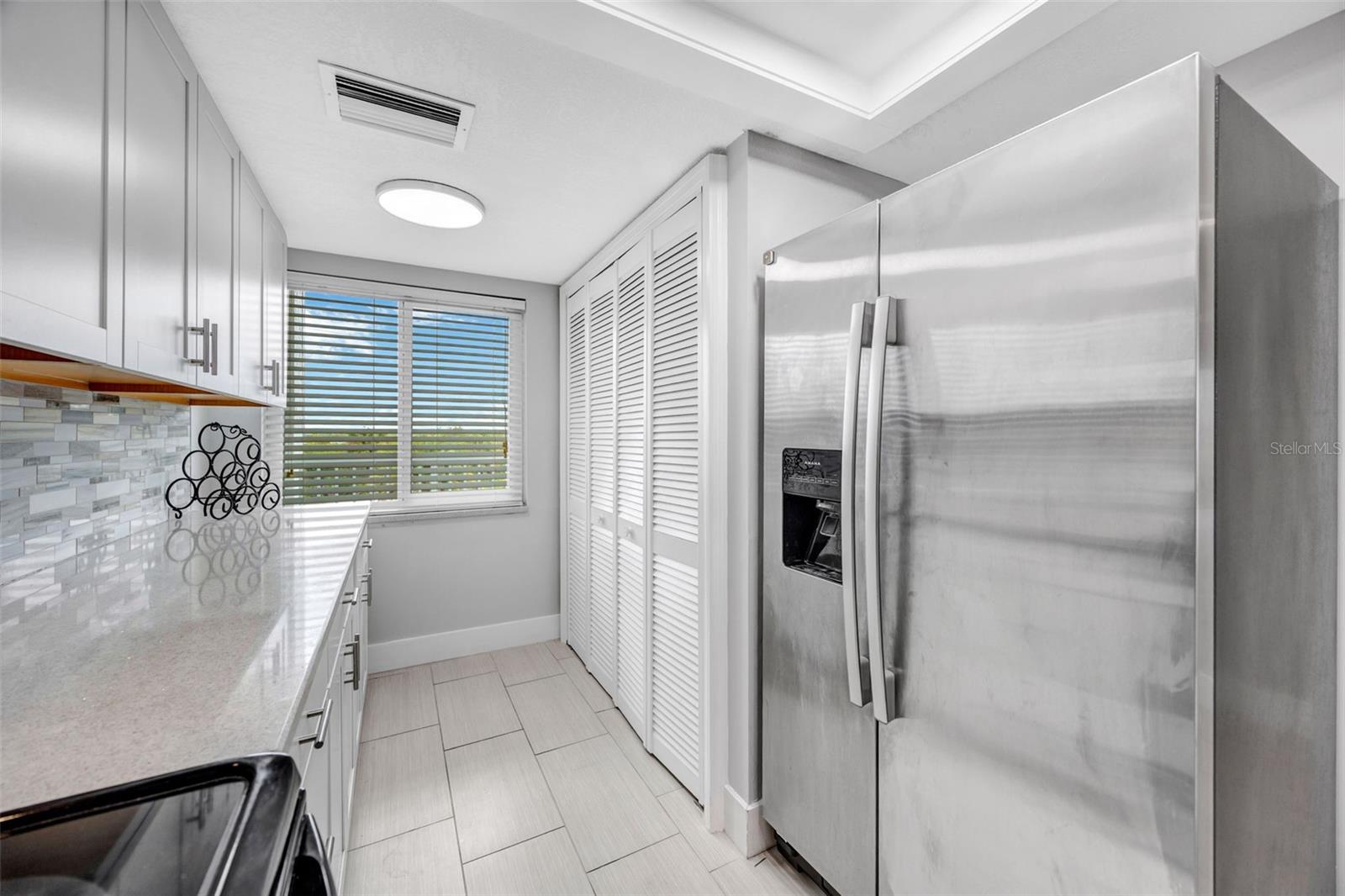 SAND PEBBLE POINTE CONDO 03 - Residential