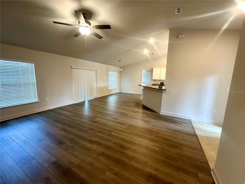 A home in LAKELAND