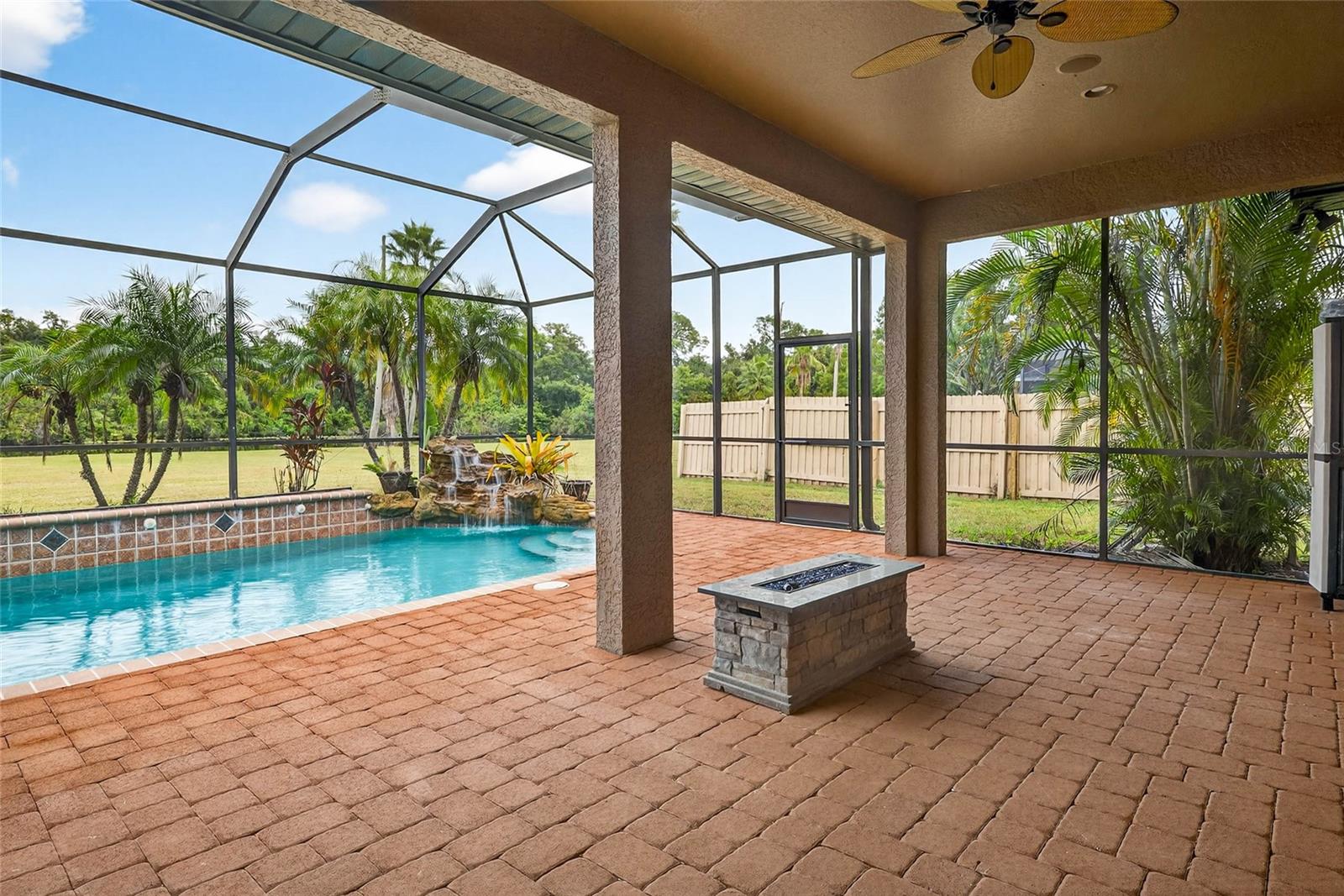 COUNTRY CREEK PH II - Residential