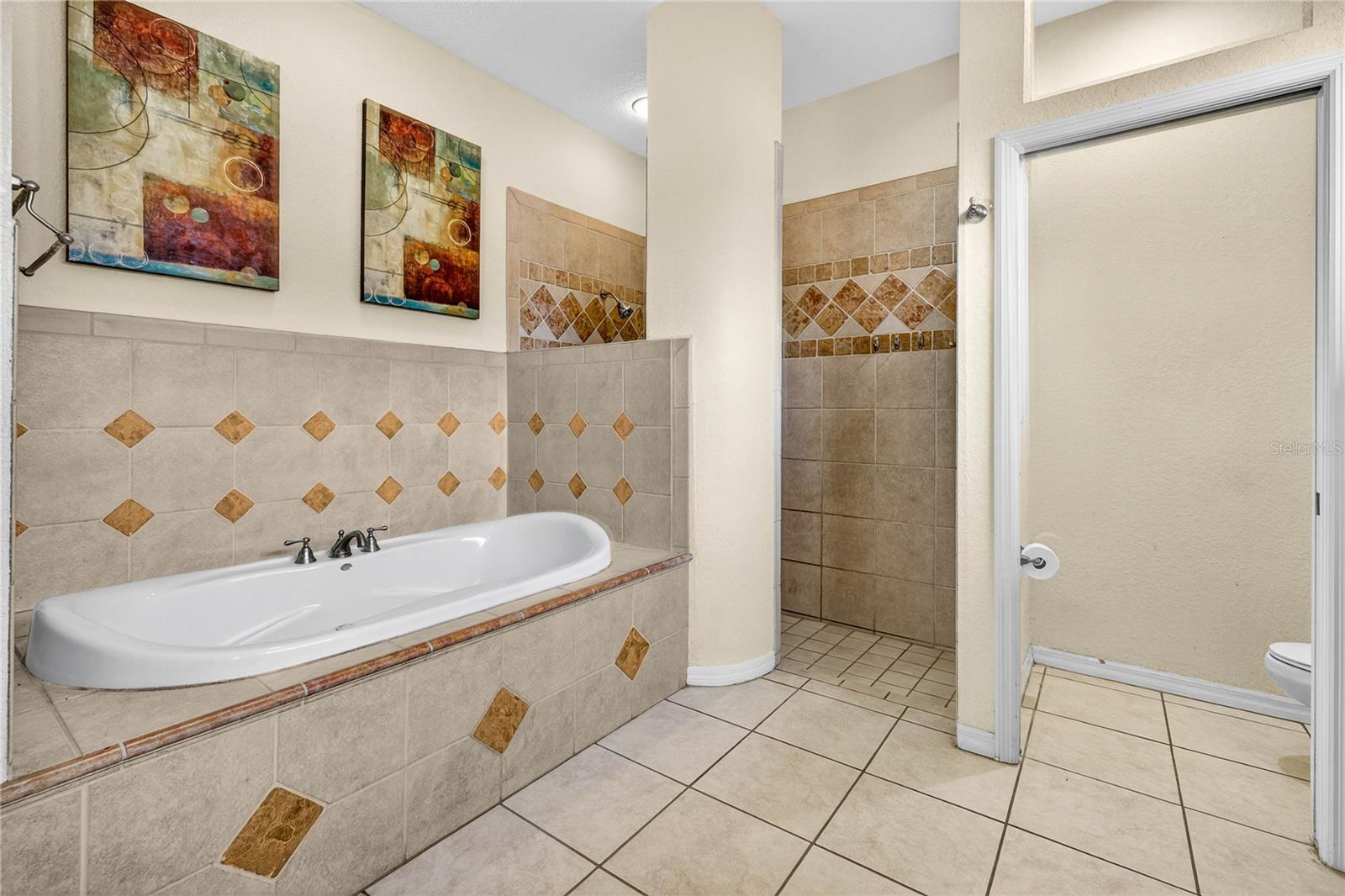 COUNTRY CREEK PH II - Residential