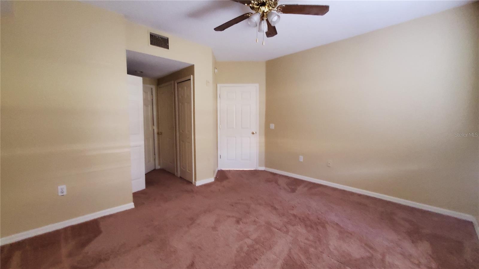 VILLAGES OF BLOOMINGDALE CONDO - Residential