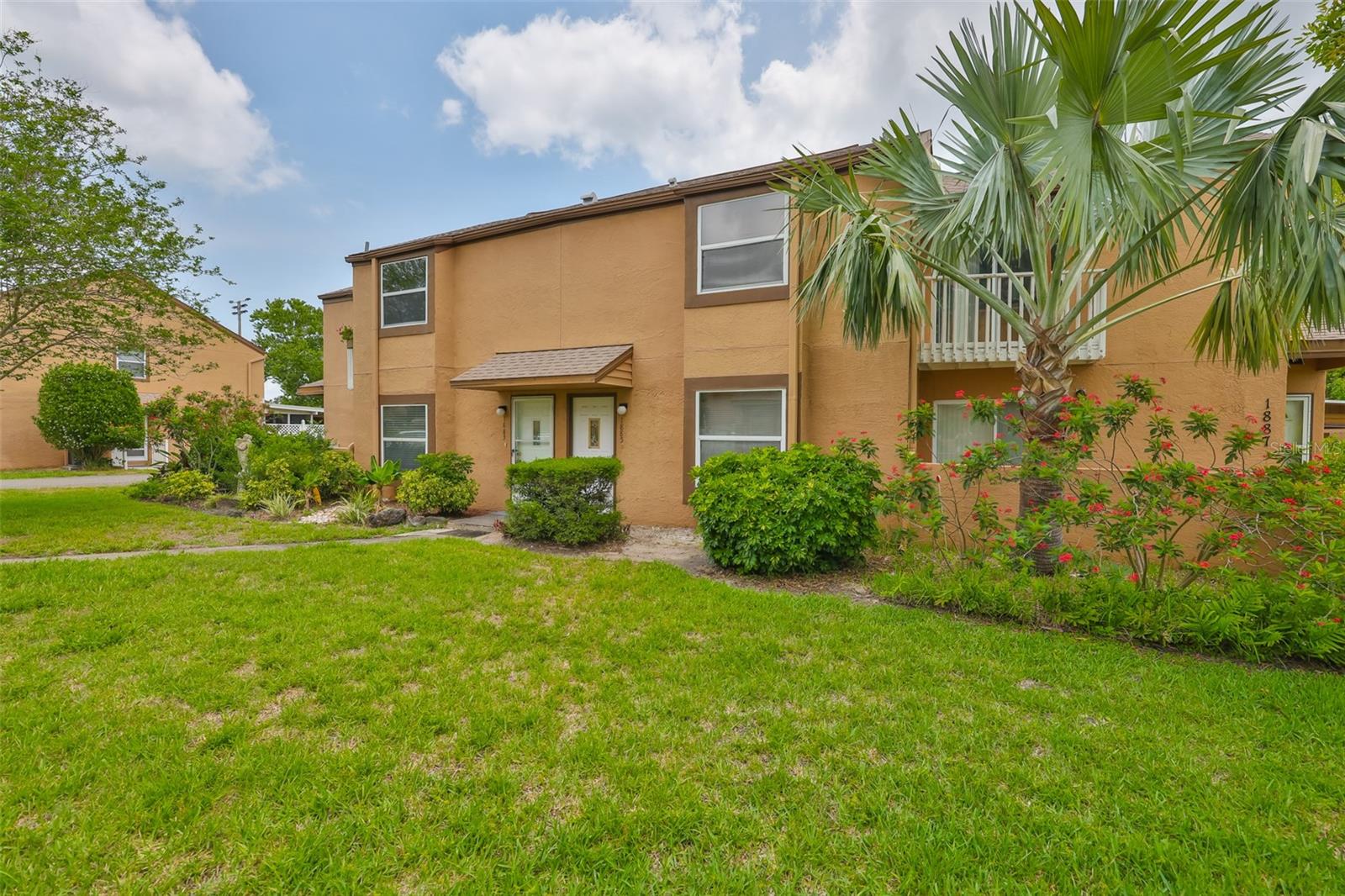 1883 CLEARBROOKE DRIVE