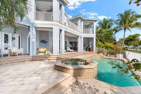 A home in LONGBOAT KEY