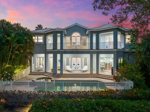 A home in LONGBOAT KEY