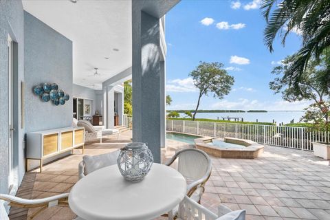 A home in LONGBOAT KEY