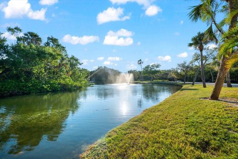 A home in LONGBOAT KEY