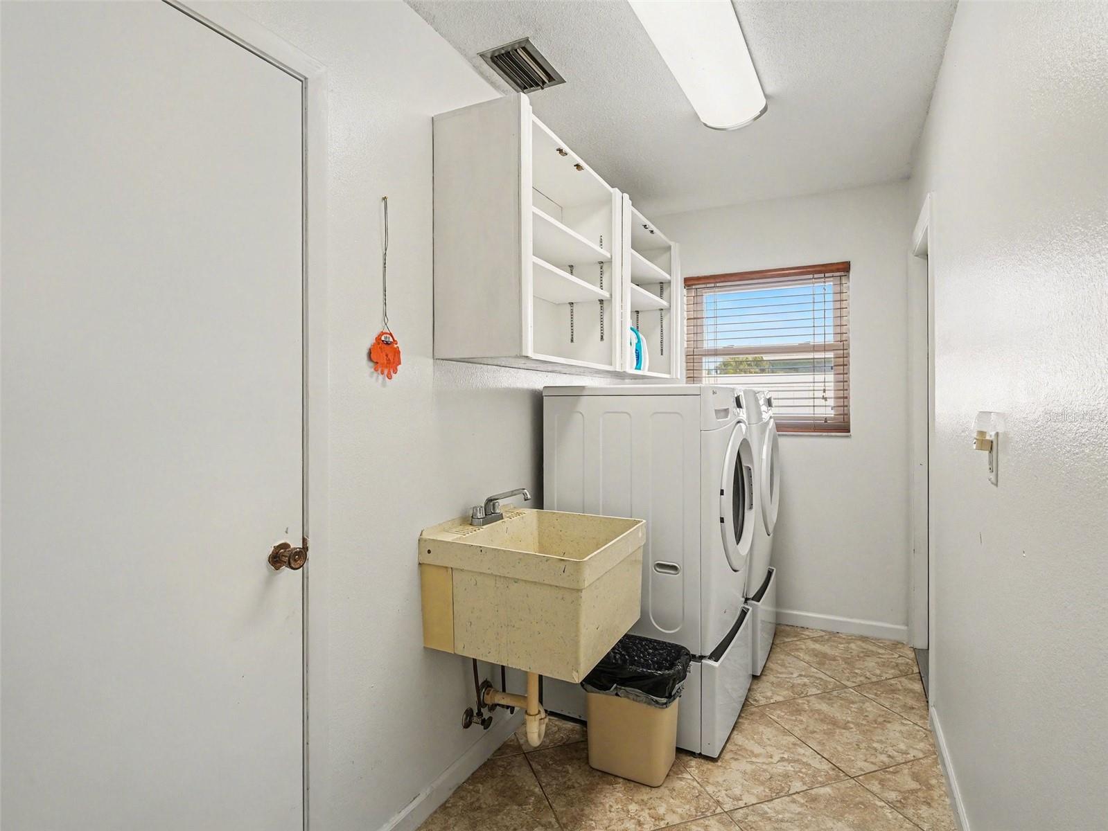 PINEBROOK SOUTH UNIT 3 - Residential