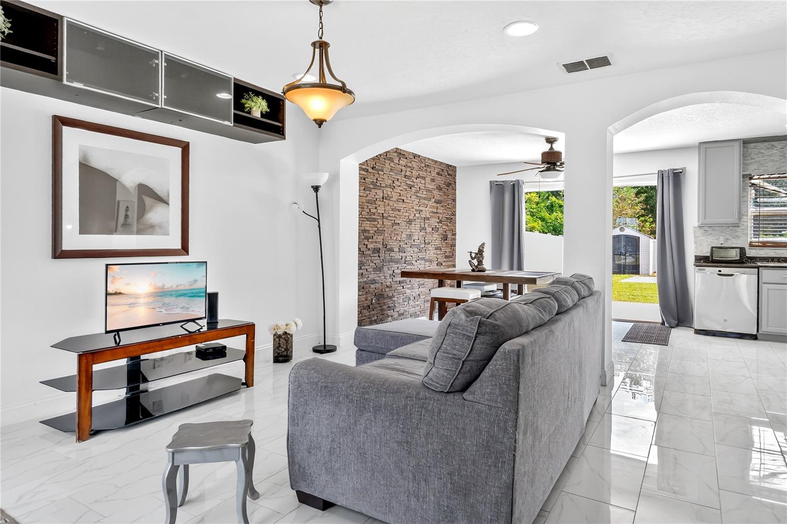 HEATHER GLEN AT MEADOW WOODS 43/134 - Residential