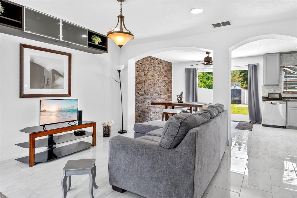 Photo of 1425 Carey Glen Circle, Orlando, FL 32824 (MLS # S5137428)