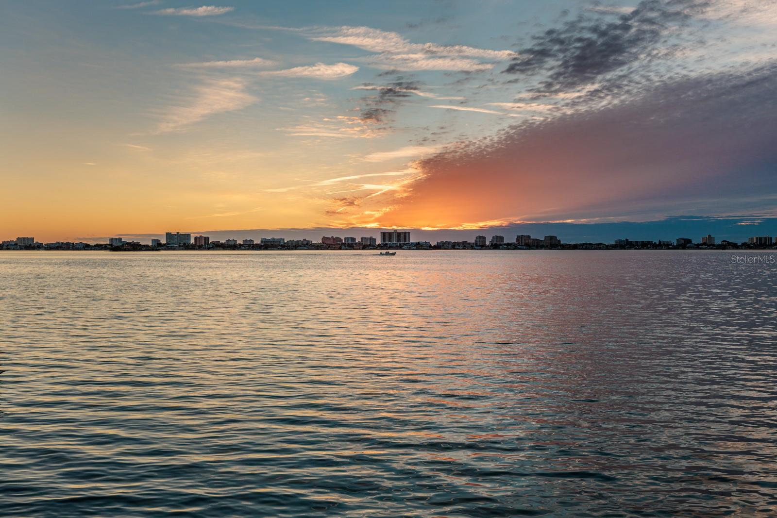 VENETIAN POINT - Residential