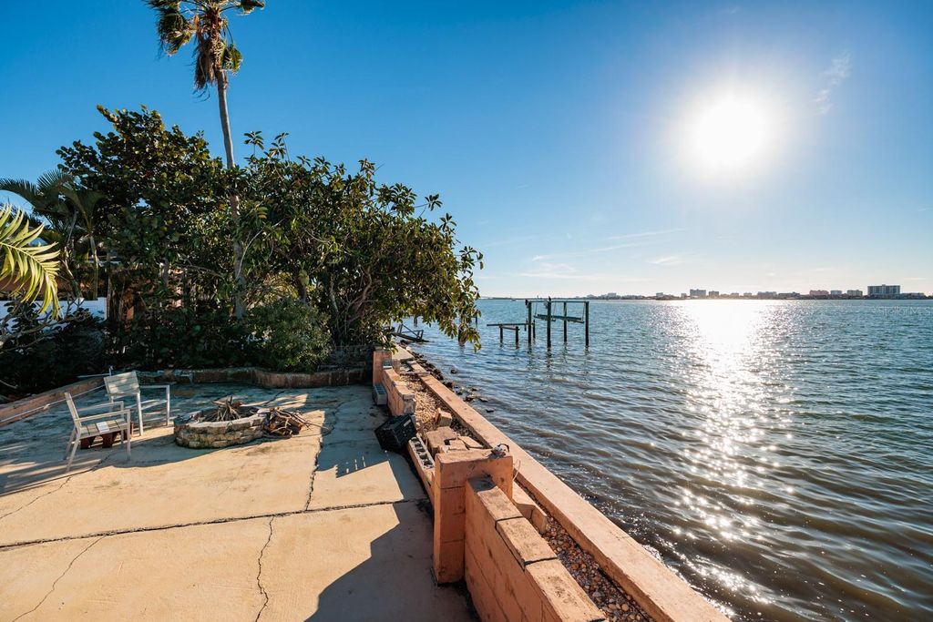 Photo of 1844 Venetian Point Drive, Clearwater, FL 33755 (MLS # TB8466868)