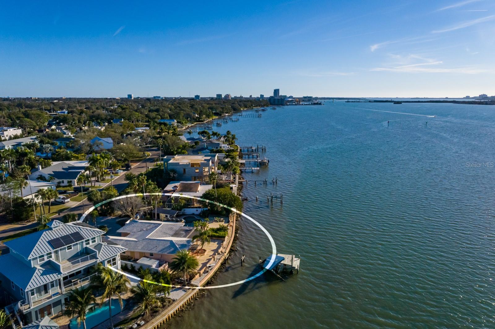 VENETIAN POINT - Residential