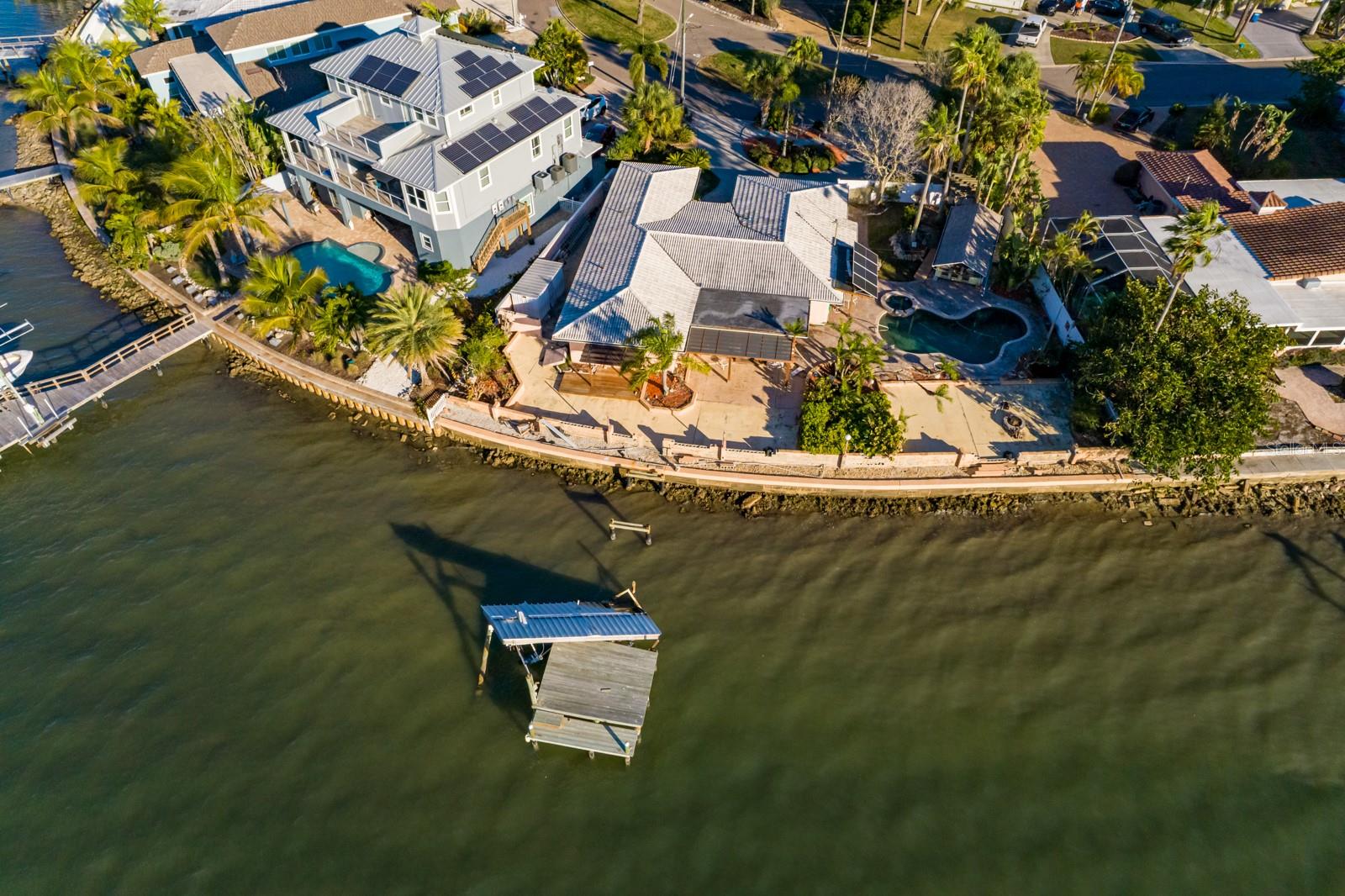 VENETIAN POINT - Residential