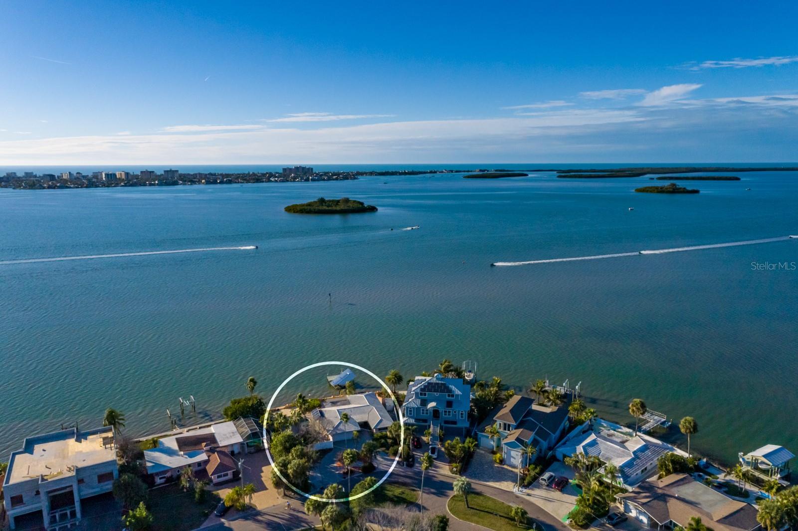 VENETIAN POINT - Residential