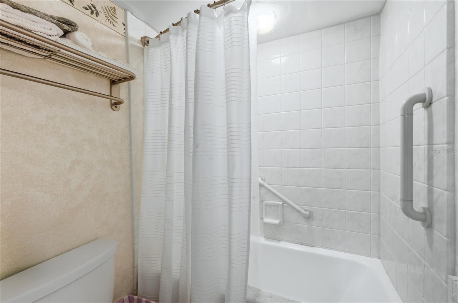 FIDDLERS GREEN 02 PH 03 BLDG 01 - Residential