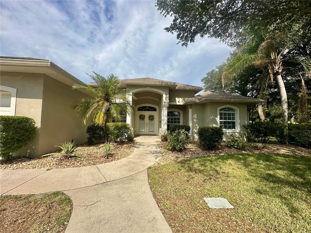 Photo of 1801 Sandhill Lane, Winter Haven, FL 33884 (MLS # P4939122)