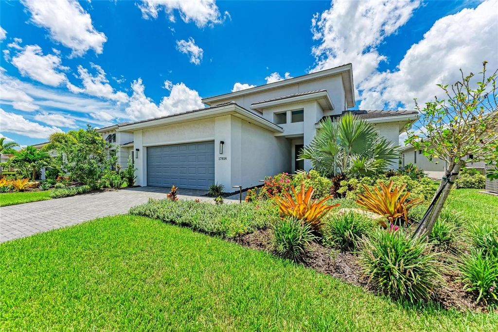 Photo of 17814 Cresswind Terrace, Bradenton, FL 34211 (MLS # A4661856)