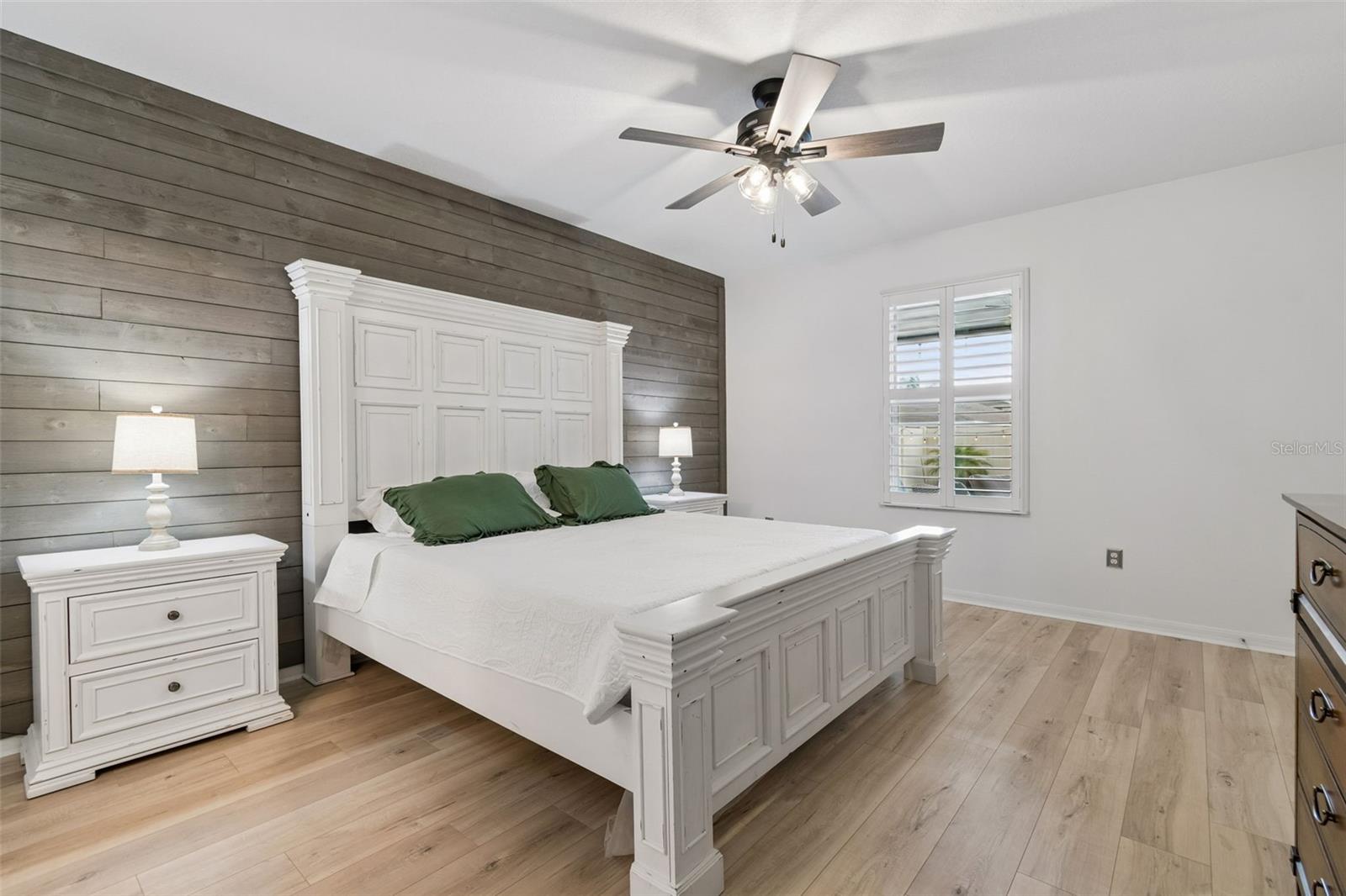 SUNSHINE VILLAGE PH 2 - Residential