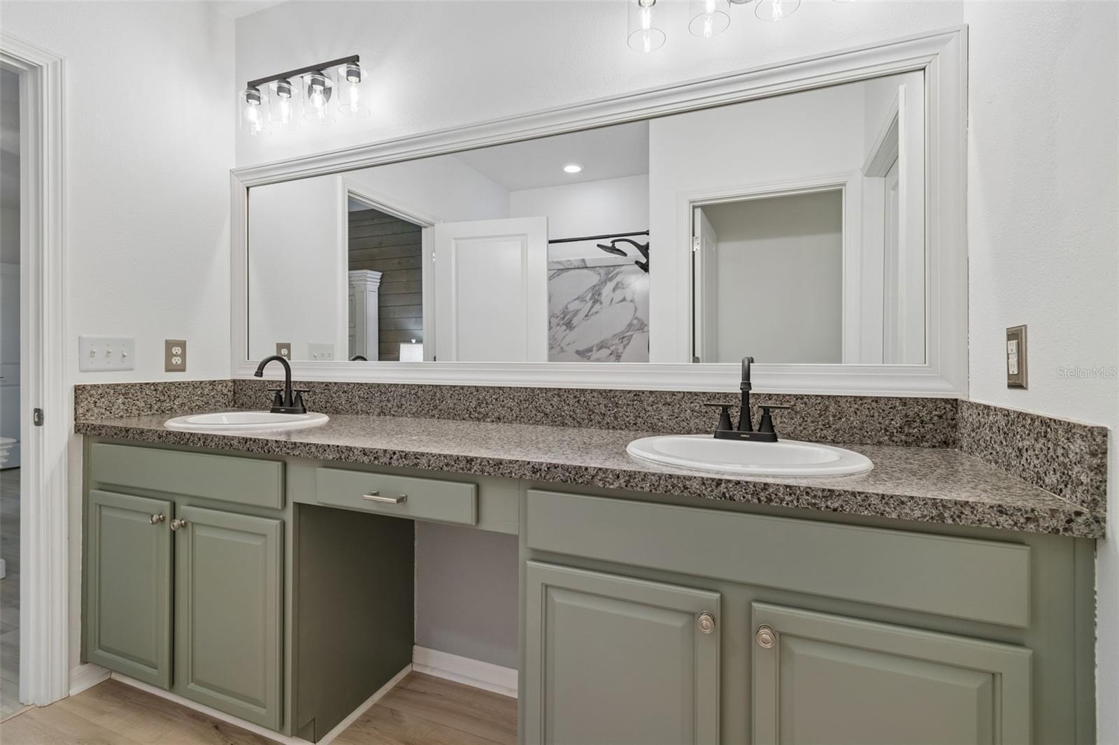 SUNSHINE VILLAGE PH 2 - Residential