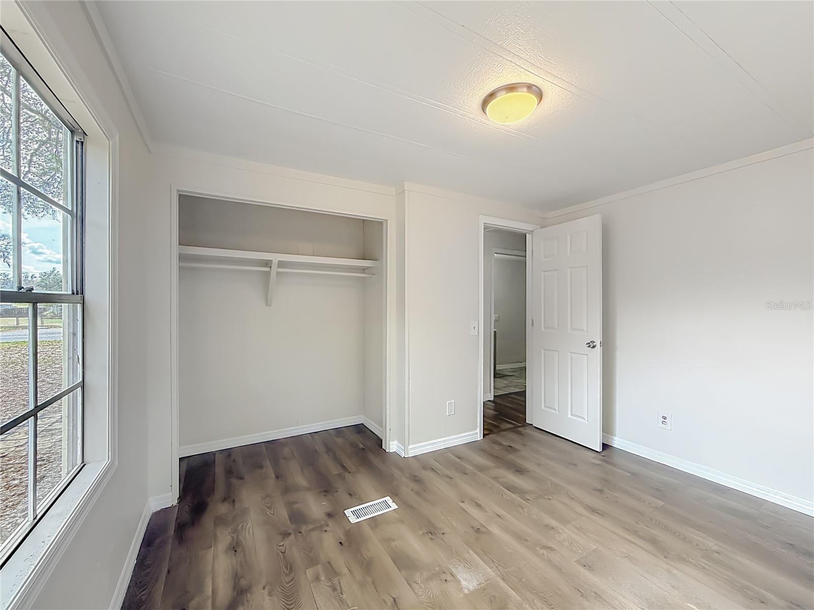 SHADY HILLS PARK SOUTH - Residential