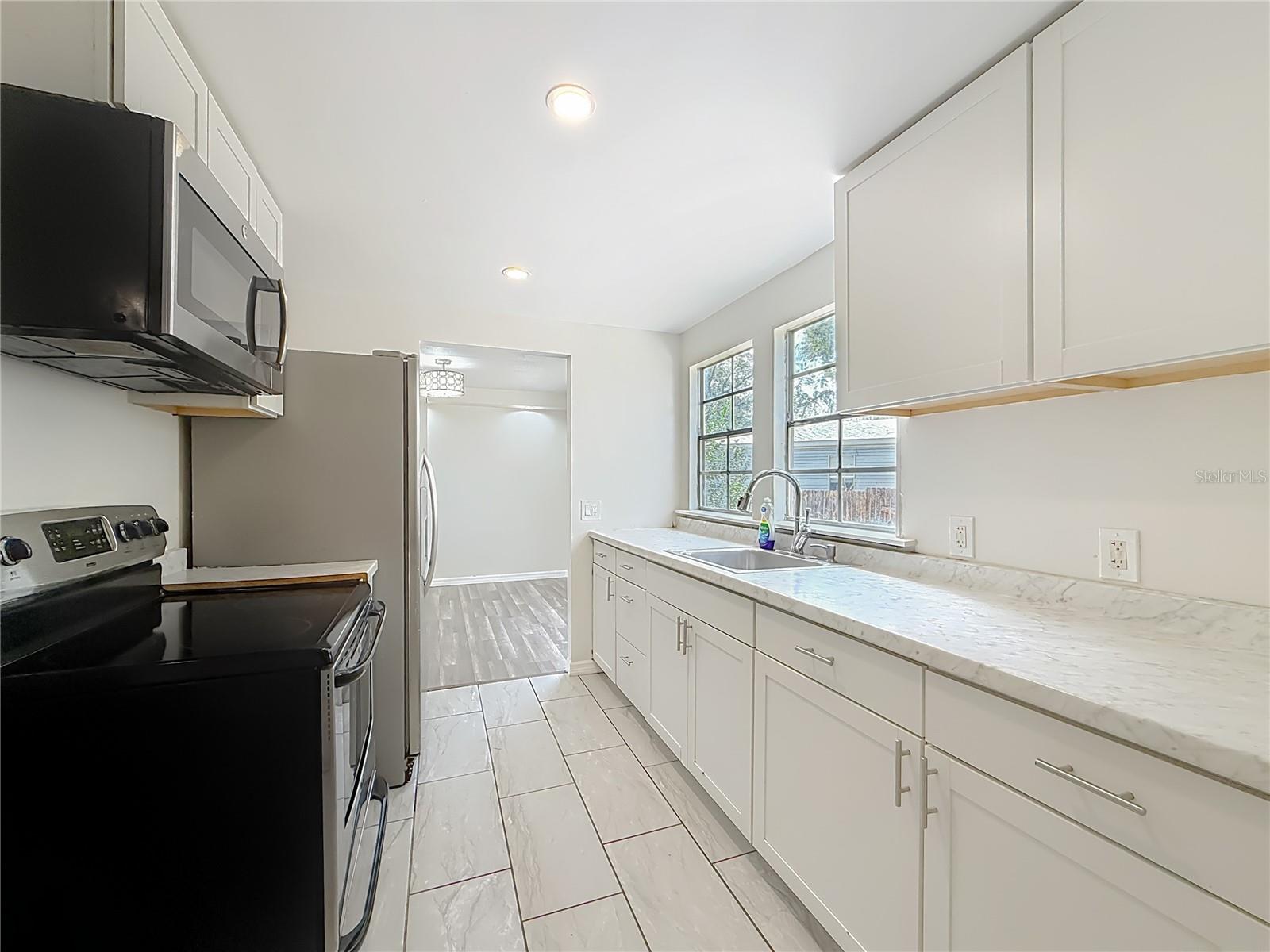 SHADY HILLS PARK SOUTH - Residential