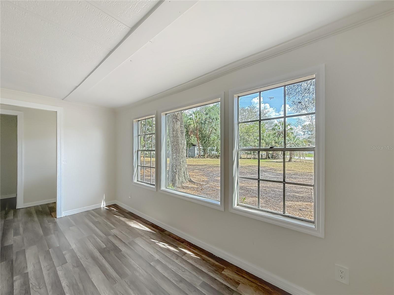 SHADY HILLS PARK SOUTH - Residential