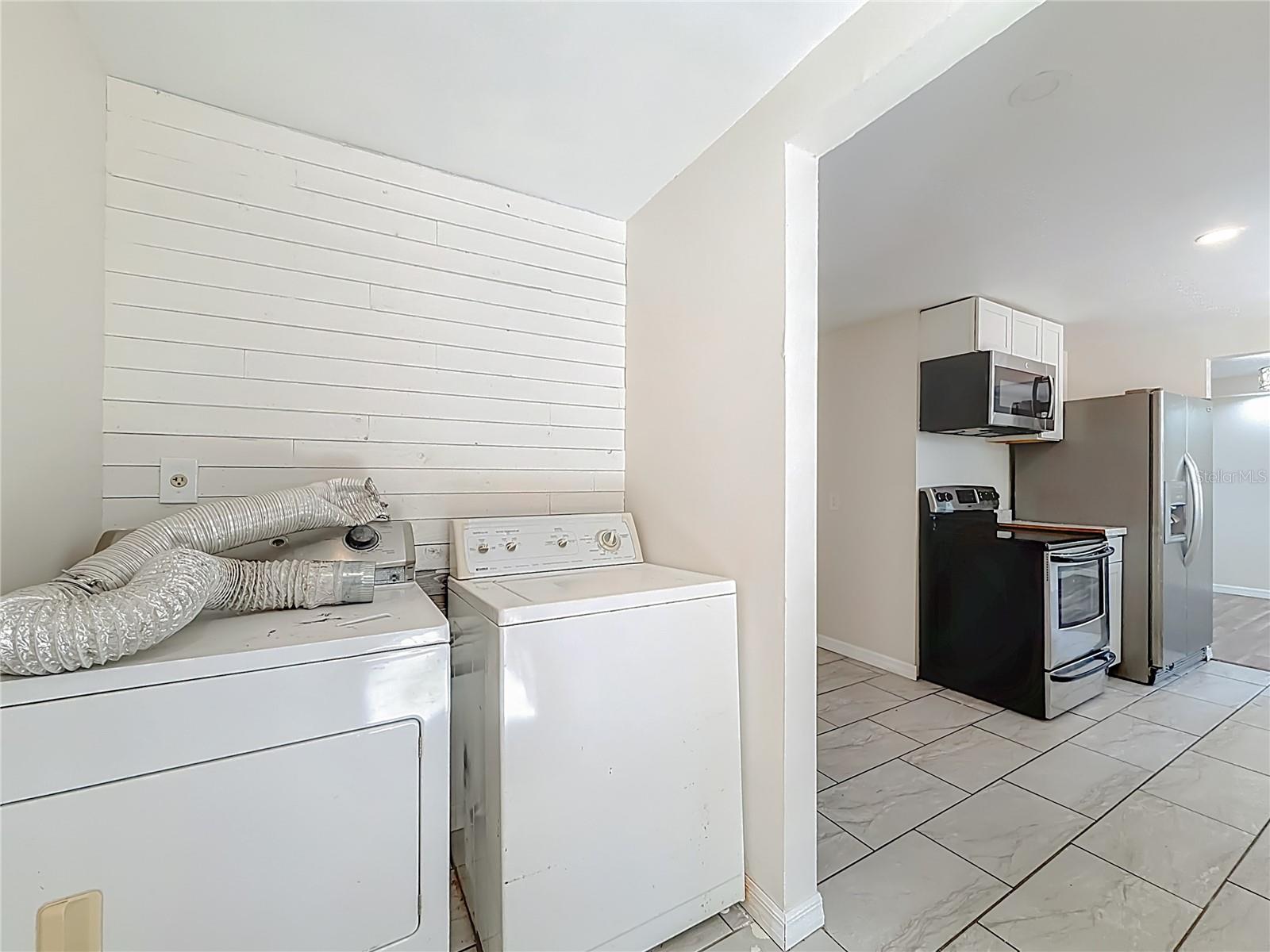 SHADY HILLS PARK SOUTH - Residential