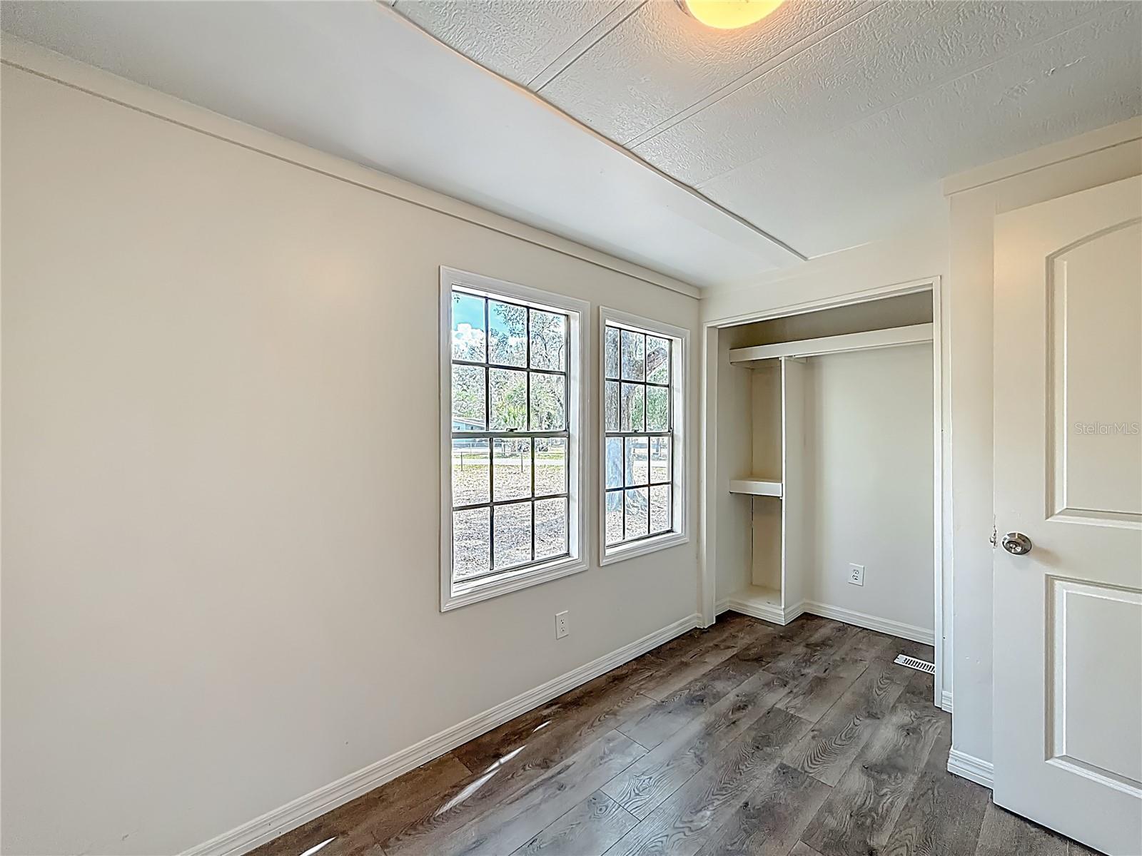 SHADY HILLS PARK SOUTH - Residential