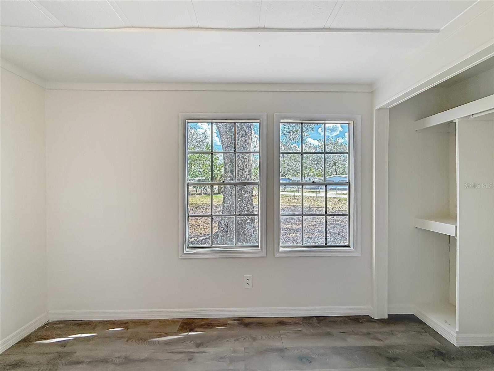 SHADY HILLS PARK SOUTH - Residential