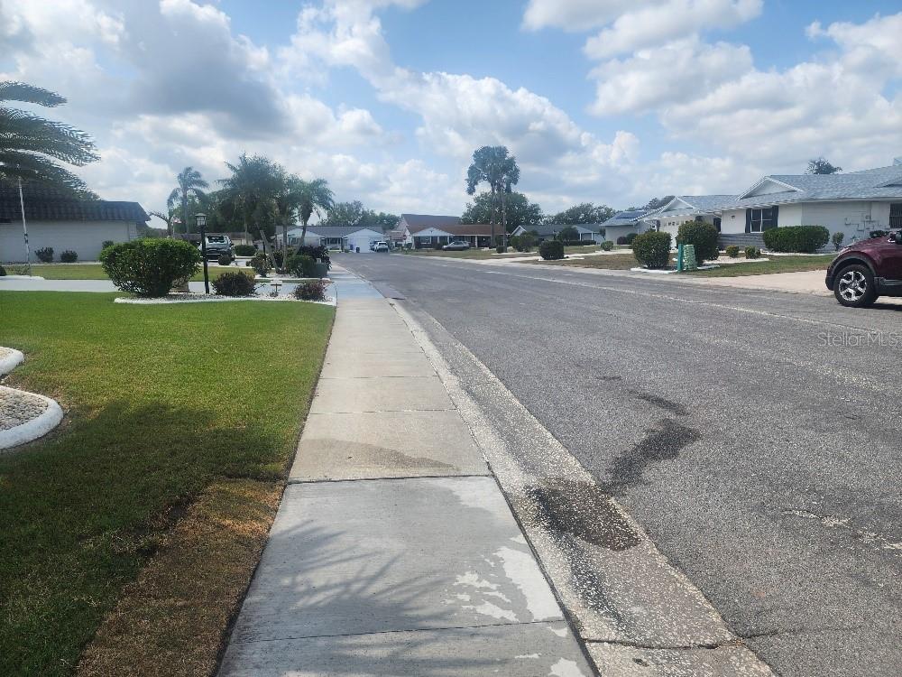 DEL WEBBS SUN CITY FLORIDA UN - Residential