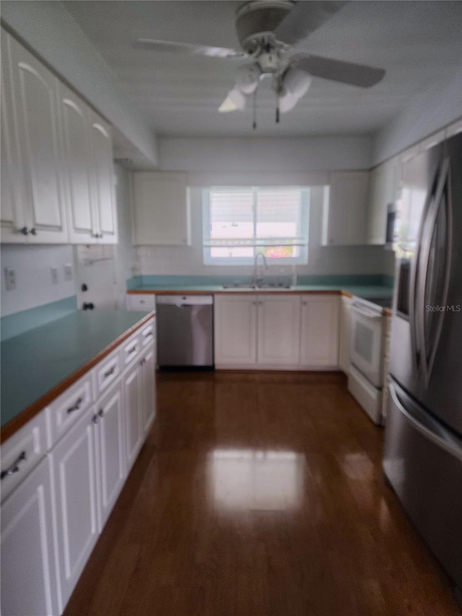 DEL WEBBS SUN CITY FLORIDA UN - Residential