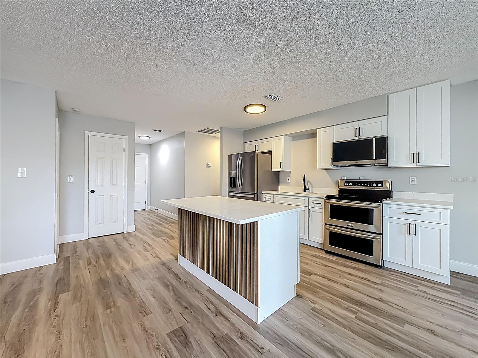 SILVER SPRINGS SHORES UNIT 68 - Residential