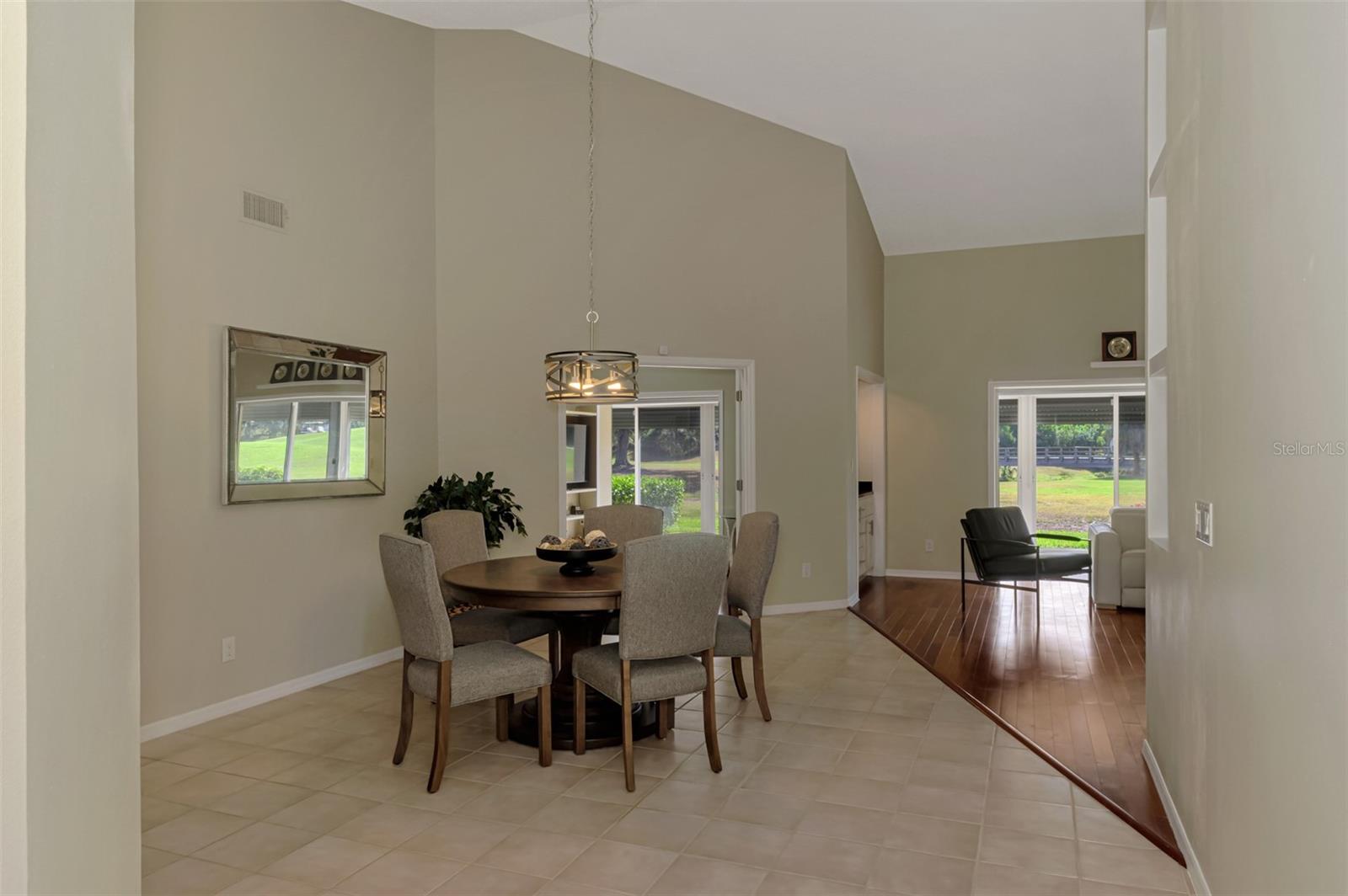 VILLA PALMERAS - Residential