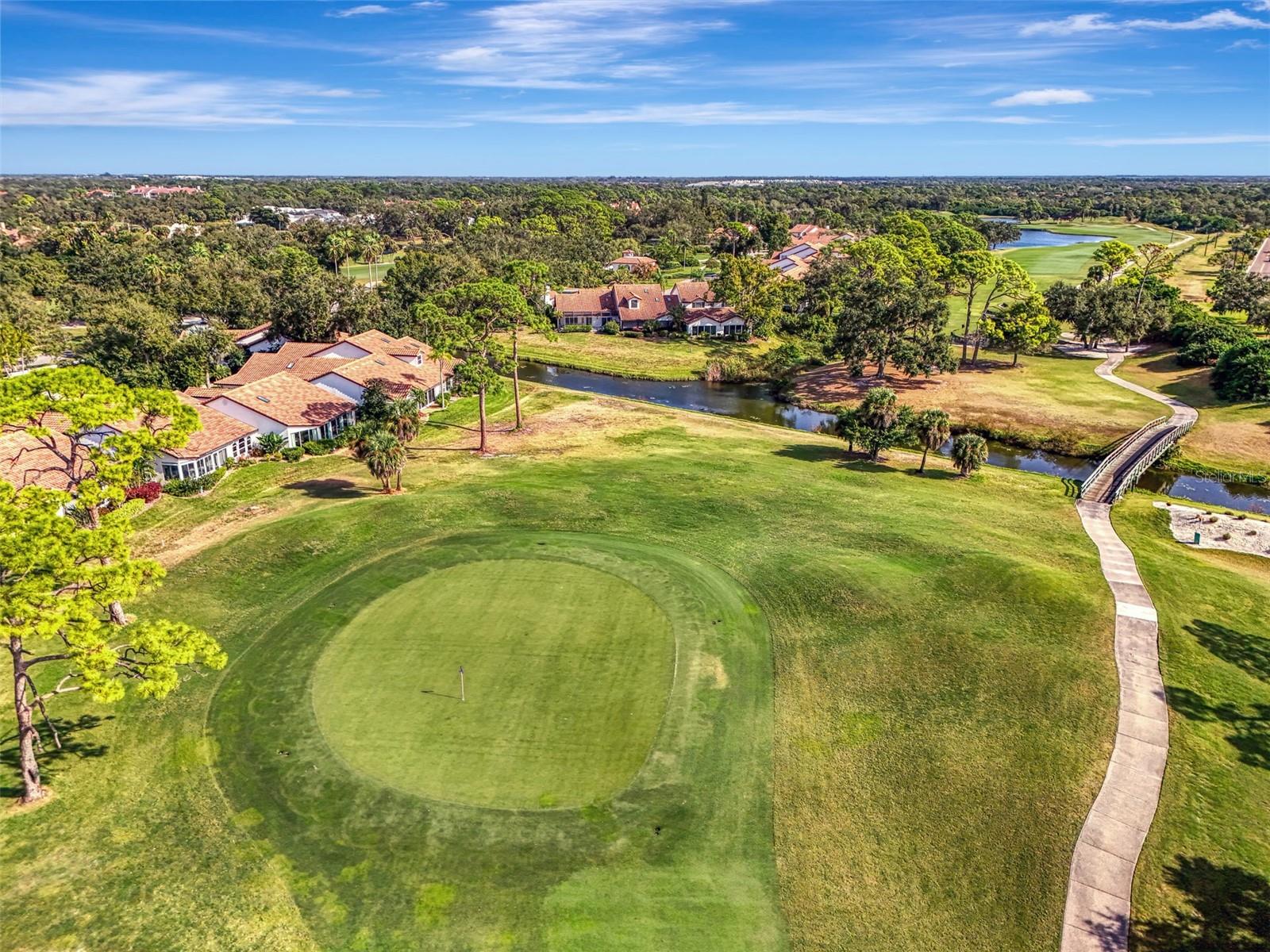 VILLA PALMERAS - Residential